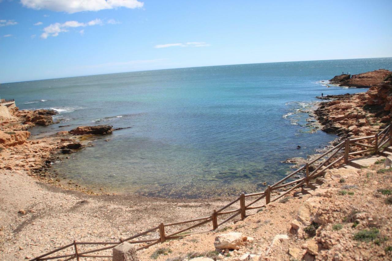 Bungalow Frente Al Mar 또레비에하 외부 사진