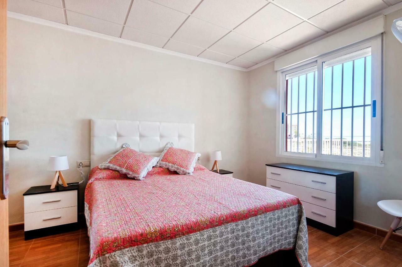Bungalow Frente Al Mar 또레비에하 외부 사진